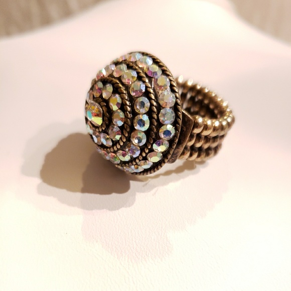 Ring - Picture 3 of 6